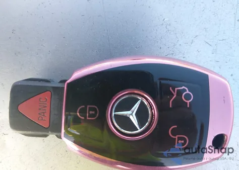 2014 Mercedes-Benz C 250 Sport z USA, uszkodzony, nr VIN WDDGF4HB7EA965388